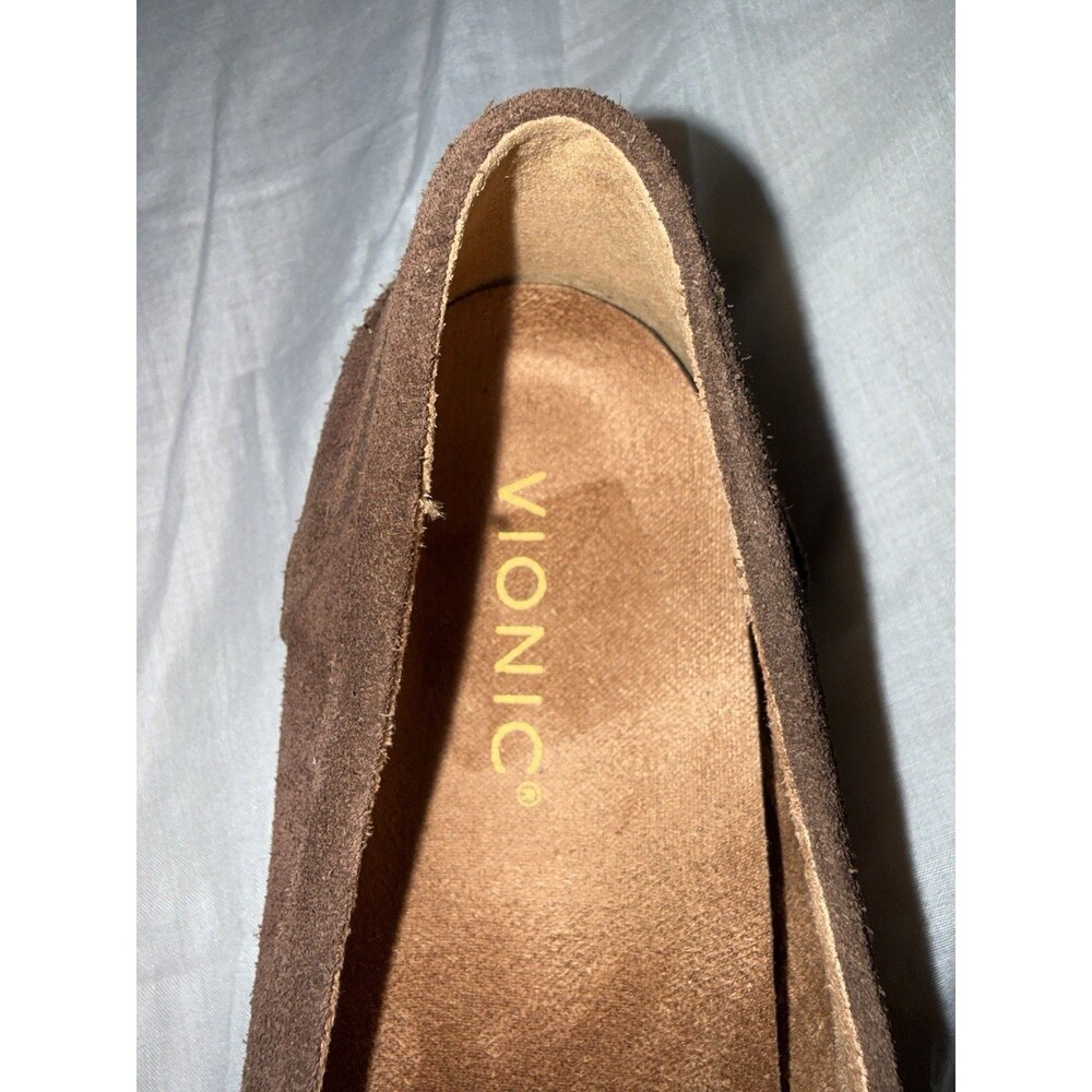 NWOB Vionic Womens Brown Suede Slip On Comfort Loafer US 7.5 EU 38 UK 5 - Picture 3 of 11